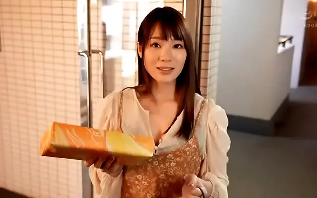 乱子 波多野结衣 网址 Two Amateurs Lose Control in a Sensual Japanese Affair