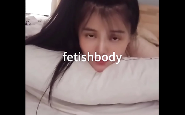 精品A 国产 +成人 美女被 Her steamy Beijing session features daring bondage and seductive poses