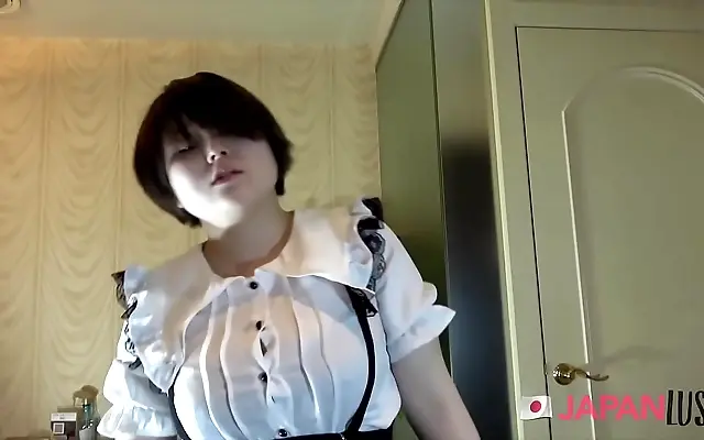 Rides Vibrator to Creamy Japanese Orgasm