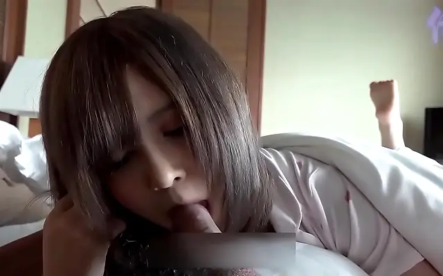 视频在线观看 人高潮 生活 色精品 Rides cock with hungry moans Asian slut in doggystyle frenzy