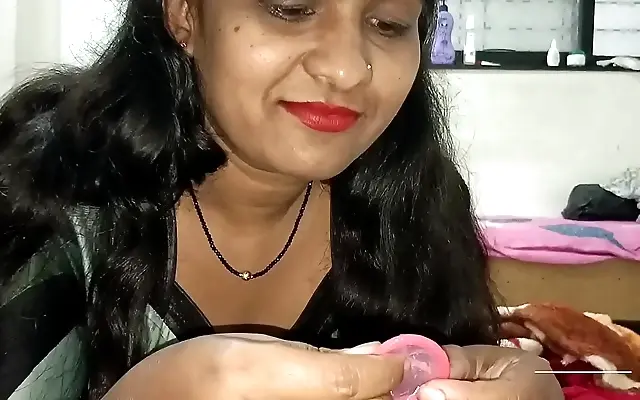 Desi Indian couple share steamy natural sex at home