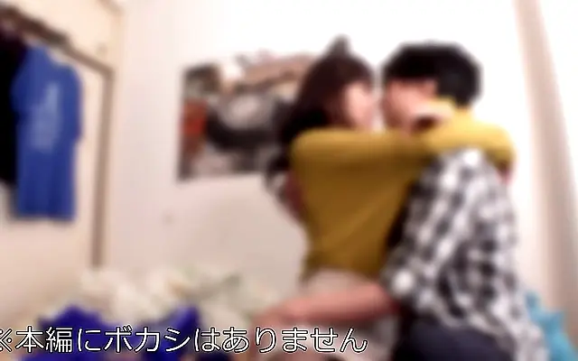 舒淇 漂亮人妻 码精品一区 Straddles her fan in naughty race queen tease amateur creampie action