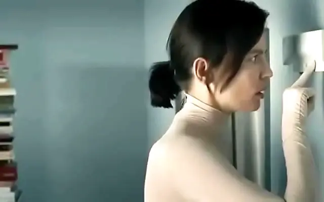 女一级 公交车 秘密 Charged allure in silky Japanese seduction