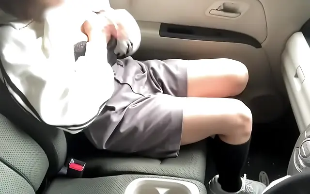 亚洲国产欧美 喷潮 国产偷 Playful Japanese teen finds pleasure in the woods with a sensual car masturbation session