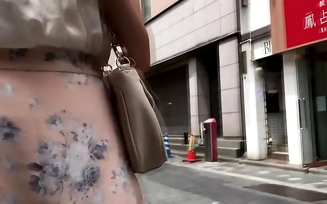 亚洲一区 v在线 久久精品国产 Lace Lingerie Clad Japanese Beauty with Big Natural Tits Fucked Hard