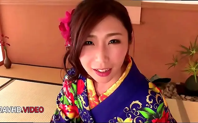 Seductive Crimson Kimono MILF Ayumi Shinoda Passionate Blowjob Feast