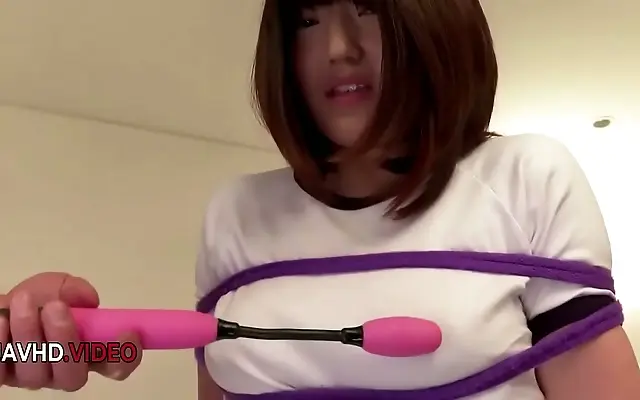 性视频 妻无码一区二区三 女视频 On the bed obedient JAV teen moans for intense Asian cumshot facial bliss