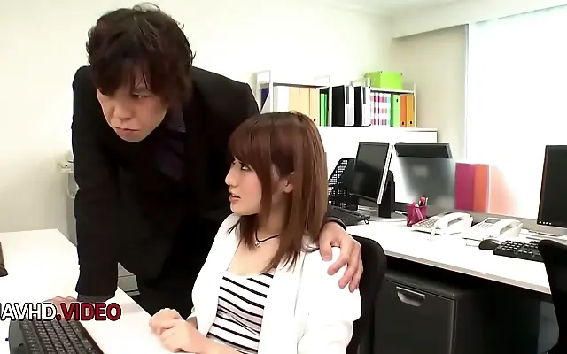 Seductive Acts Heat Up the Office with Yumi Maeda